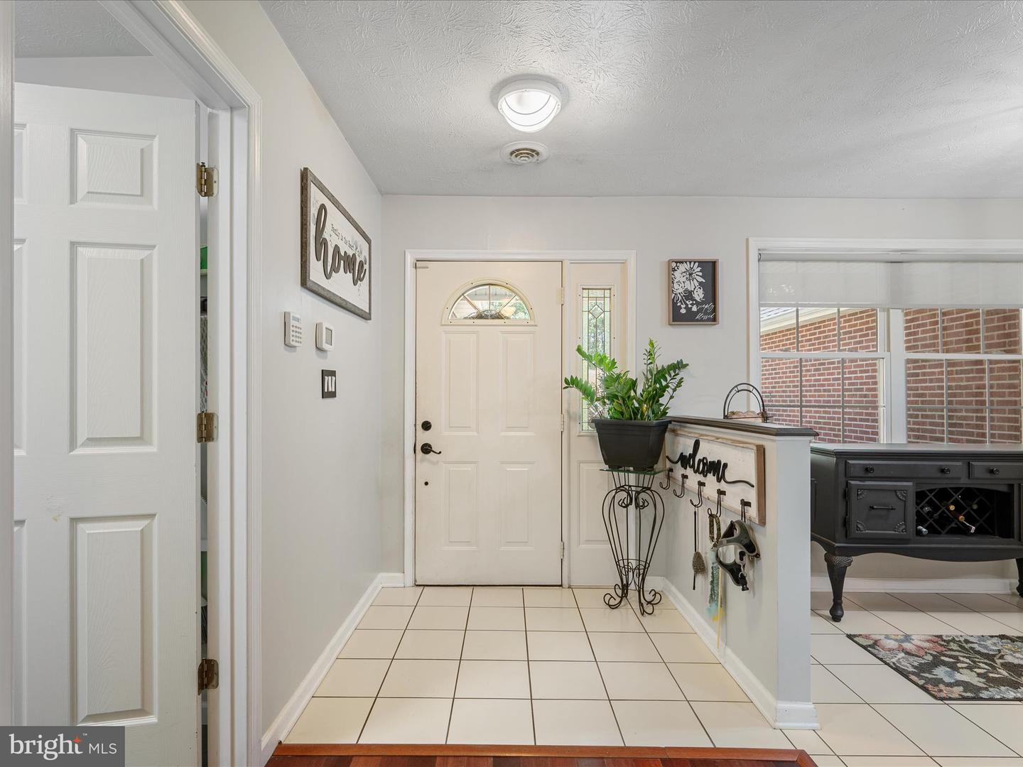 311 AKERN LN, CROSS JUNCTION, Virginia 22625, 3 Bedrooms Bedrooms, ,2 BathroomsBathrooms,Residential,For sale,311 AKERN LN,VAFV2035162 MLS # VAFV2035162