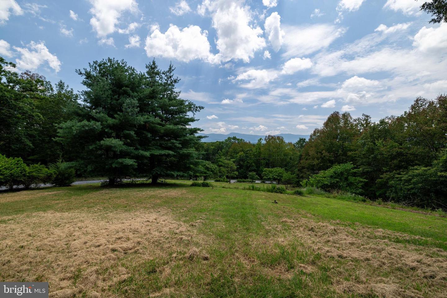 165 CROSS CREEK RD, LURAY, Virginia 22835, 3 Bedrooms Bedrooms, ,1 BathroomBathrooms,Residential,For sale,165 CROSS CREEK RD,VAPA2005096 MLS # VAPA2005096