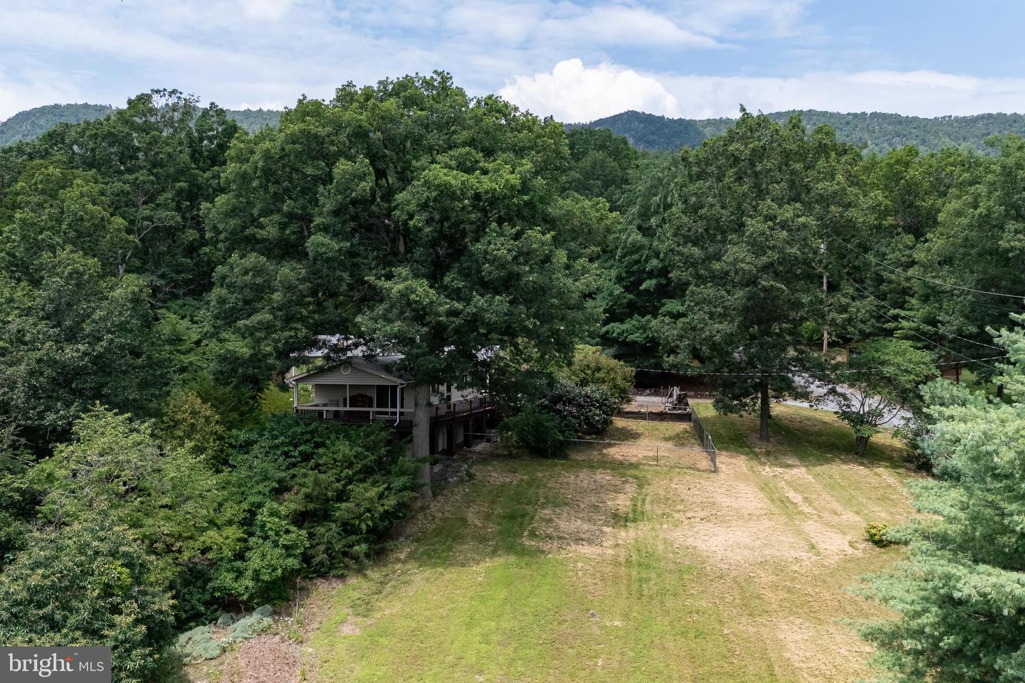 165 CROSS CREEK RD, LURAY, Virginia 22835, 3 Bedrooms Bedrooms, ,1 BathroomBathrooms,Residential,For sale,165 CROSS CREEK RD,VAPA2005096 MLS # VAPA2005096