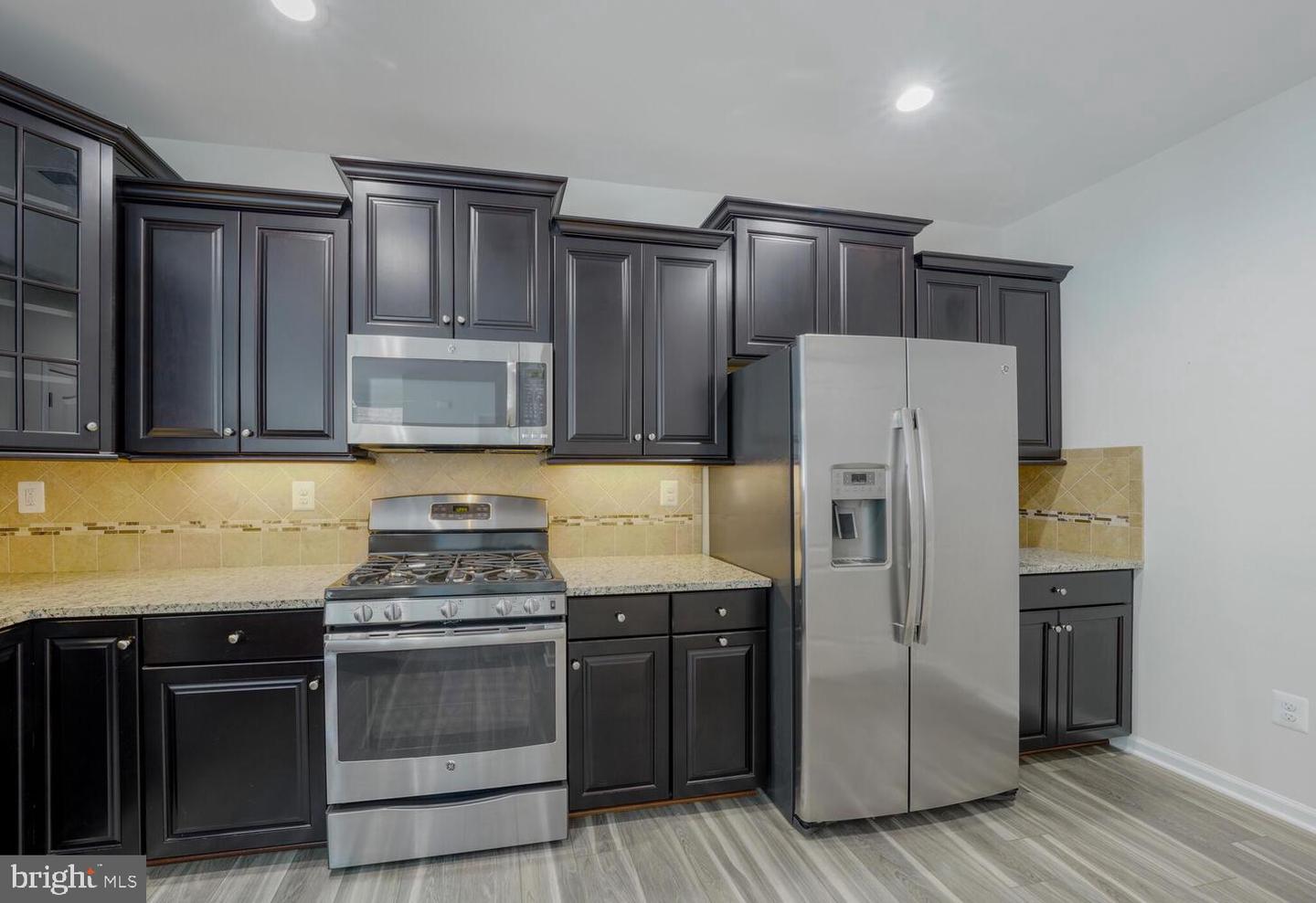 42550 SUNSET RIDGE SQ, ASHBURN, Virginia 20148, 3 Bedrooms Bedrooms, ,2 BathroomsBathrooms,Residential,For sale,42550 SUNSET RIDGE SQ,VALO2100856 MLS # VALO2100856