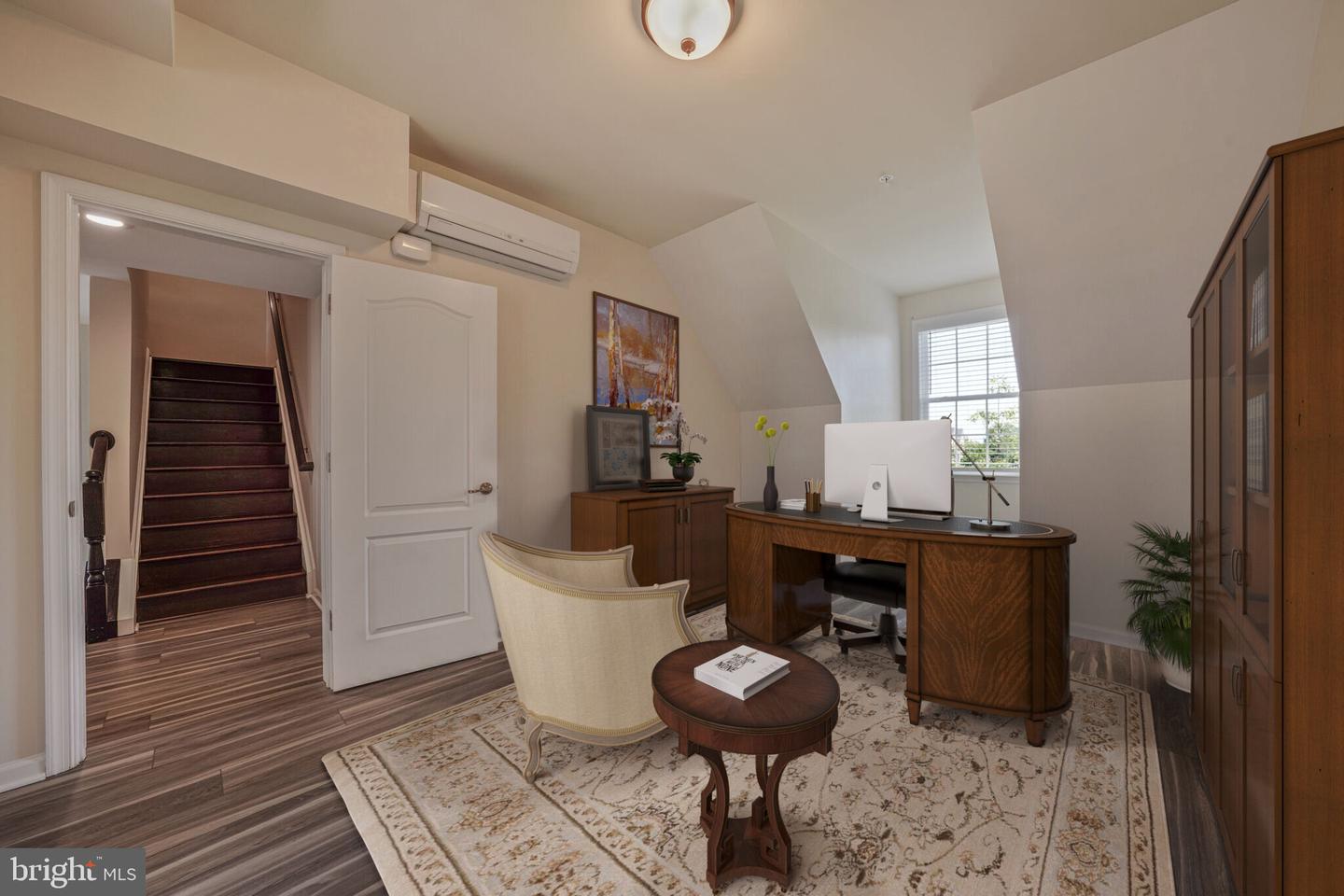 42550 SUNSET RIDGE SQ, ASHBURN, Virginia 20148, 3 Bedrooms Bedrooms, ,2 BathroomsBathrooms,Residential,For sale,42550 SUNSET RIDGE SQ,VALO2100856 MLS # VALO2100856