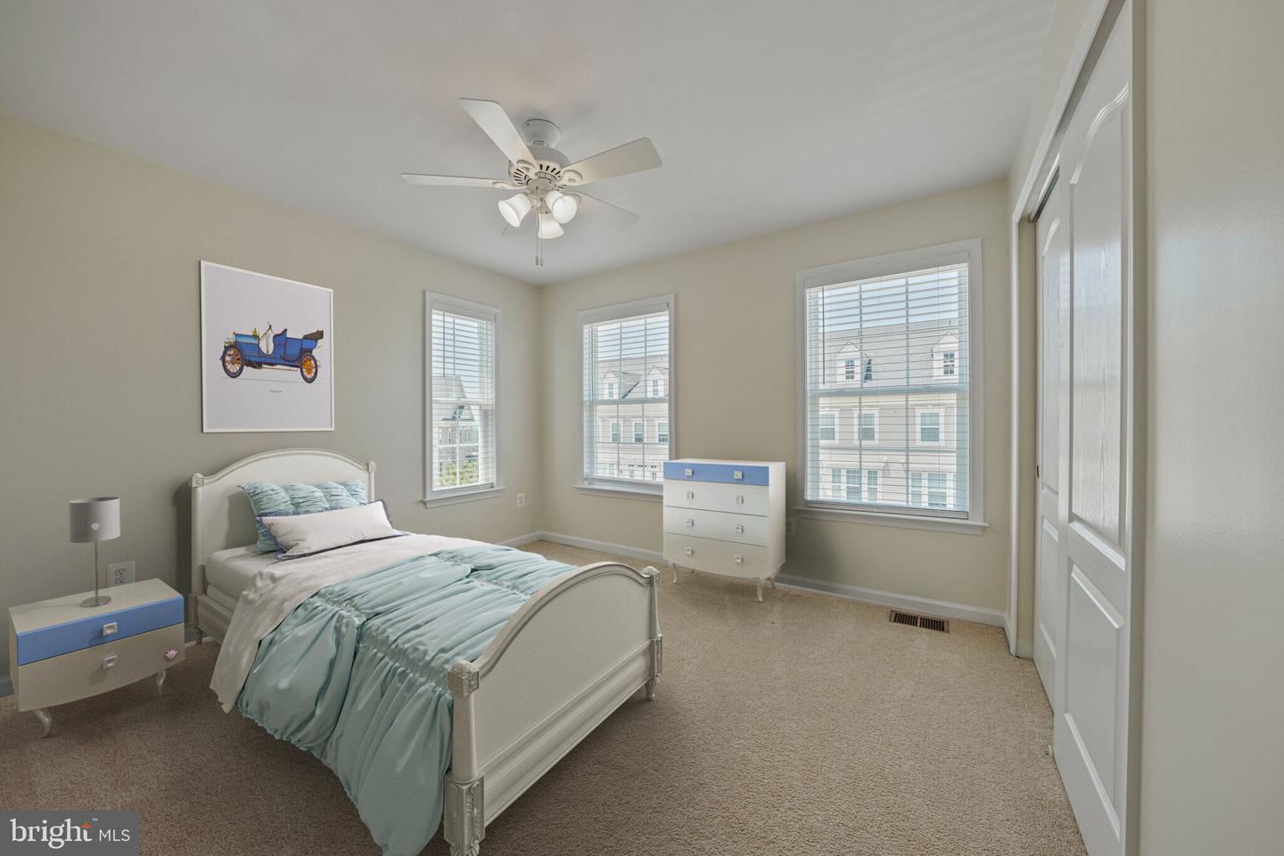 42550 SUNSET RIDGE SQ, ASHBURN, Virginia 20148, 3 Bedrooms Bedrooms, ,2 BathroomsBathrooms,Residential,For sale,42550 SUNSET RIDGE SQ,VALO2100856 MLS # VALO2100856