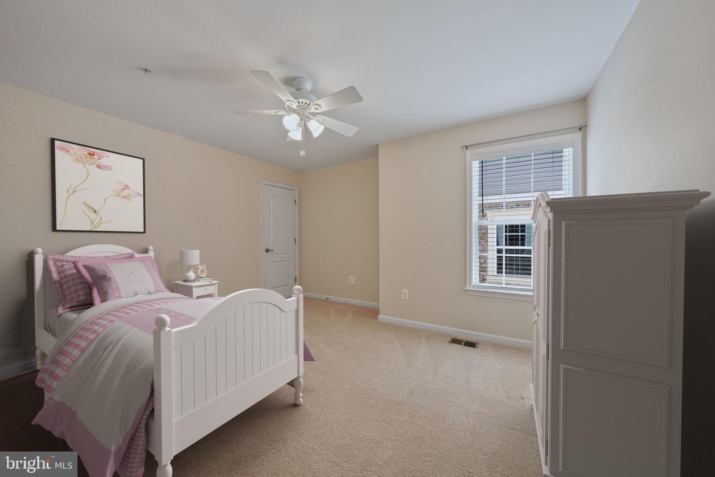 42550 SUNSET RIDGE SQ, ASHBURN, Virginia 20148, 3 Bedrooms Bedrooms, ,2 BathroomsBathrooms,Residential,For sale,42550 SUNSET RIDGE SQ,VALO2100856 MLS # VALO2100856