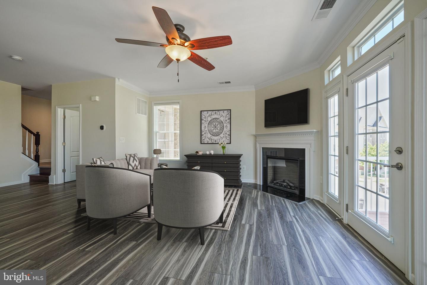 42550 SUNSET RIDGE SQ, ASHBURN, Virginia 20148, 3 Bedrooms Bedrooms, ,2 BathroomsBathrooms,Residential,For sale,42550 SUNSET RIDGE SQ,VALO2100856 MLS # VALO2100856