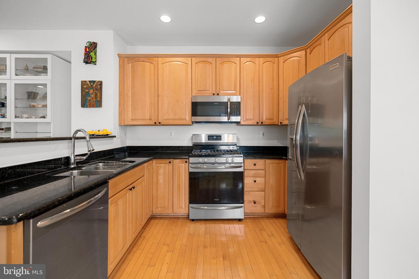 1215 V ST NW, WASHINGTON, District Of Columbia 20009, 3 Bedrooms Bedrooms, ,2 BathroomsBathrooms,Residential,For sale,1215 V ST NW,DCDC2208484 MLS # DCDC2208484