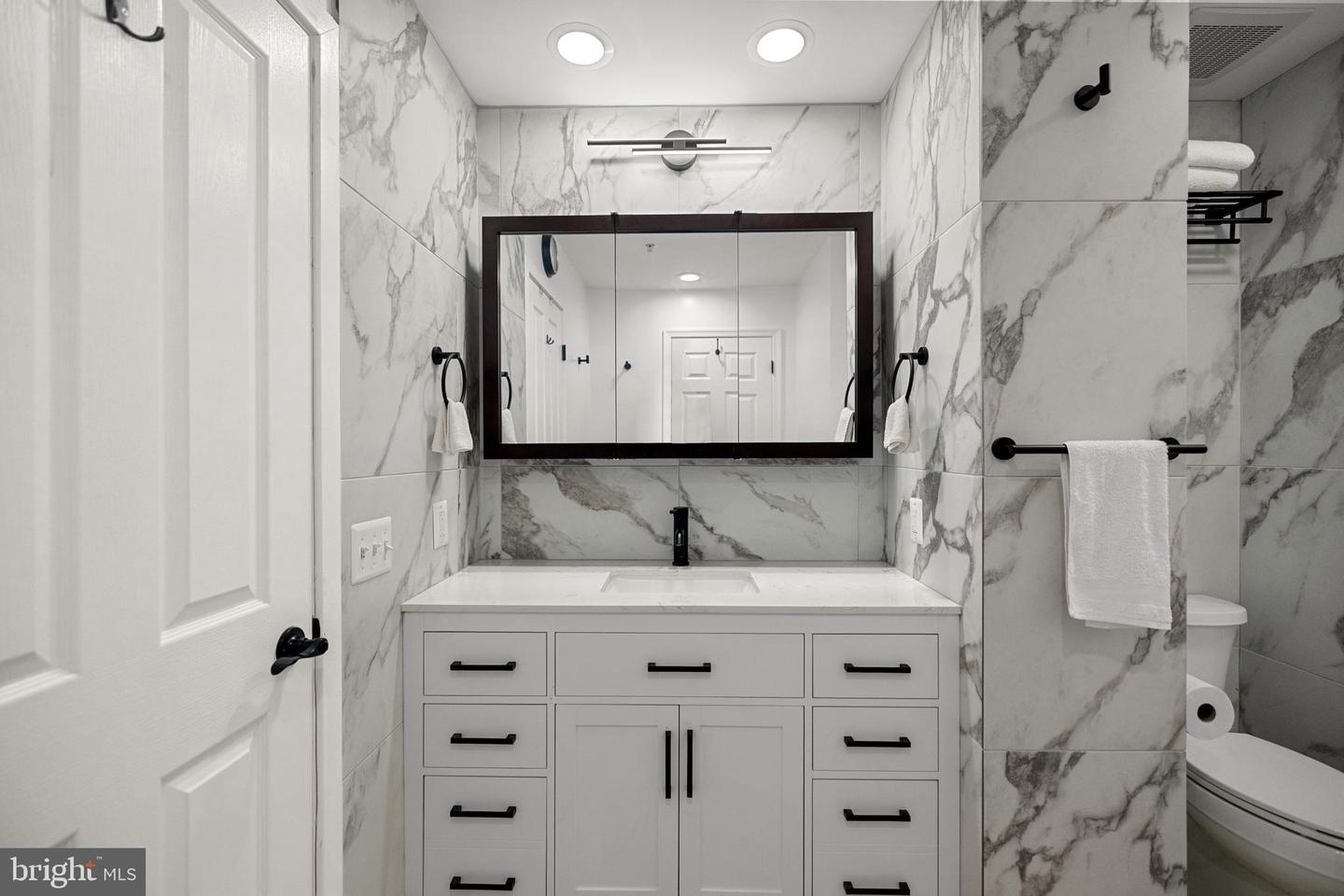 1215 V ST NW, WASHINGTON, District Of Columbia 20009, 3 Bedrooms Bedrooms, ,2 BathroomsBathrooms,Residential,For sale,1215 V ST NW,DCDC2208484 MLS # DCDC2208484