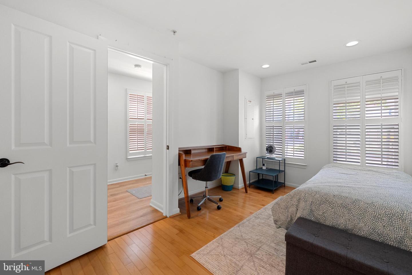 1215 V ST NW, WASHINGTON, District Of Columbia 20009, 3 Bedrooms Bedrooms, ,2 BathroomsBathrooms,Residential,For sale,1215 V ST NW,DCDC2208484 MLS # DCDC2208484