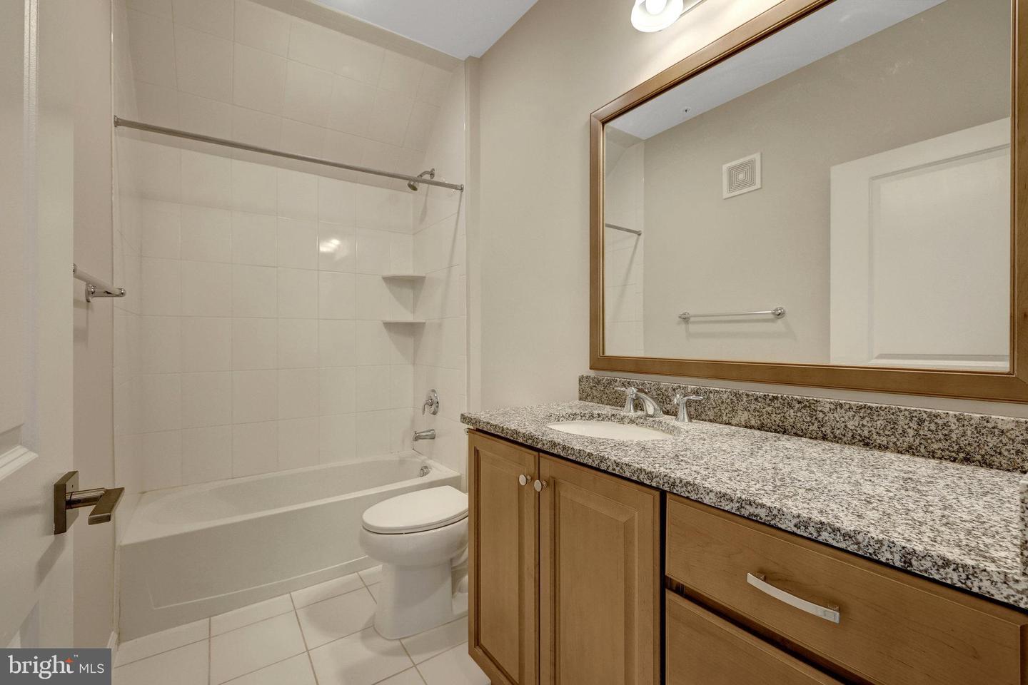 23275 MILLTOWN KNOLL SQ #111, ASHBURN, Virginia 20148, 2 Bedrooms Bedrooms, ,2 BathroomsBathrooms,Residential,For sale,23275 MILLTOWN KNOLL SQ #111,VALO2100898 MLS # VALO2100898