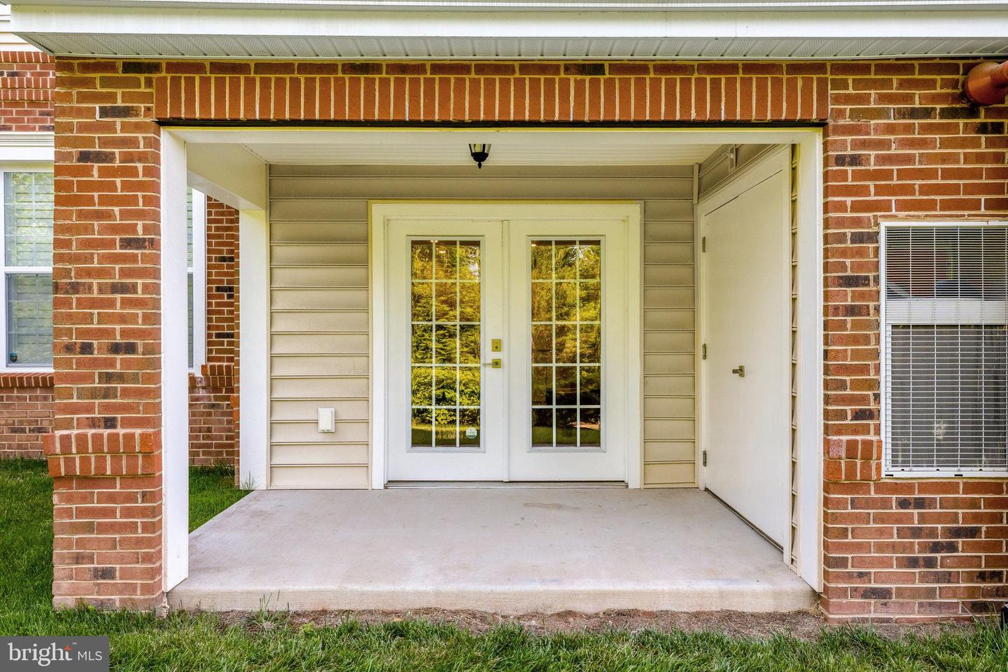 23275 MILLTOWN KNOLL SQ #111, ASHBURN, Virginia 20148, 2 Bedrooms Bedrooms, ,2 BathroomsBathrooms,Residential,For sale,23275 MILLTOWN KNOLL SQ #111,VALO2100898 MLS # VALO2100898