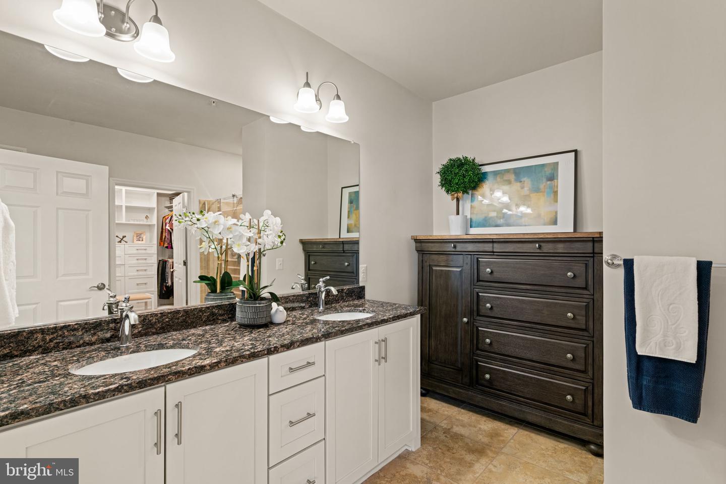 20505 LITTLE CREEK TER #207, ASHBURN, Virginia 20147, 2 Bedrooms Bedrooms, ,2 BathroomsBathrooms,Residential,For sale,20505 LITTLE CREEK TER #207,VALO2100910 MLS # VALO2100910