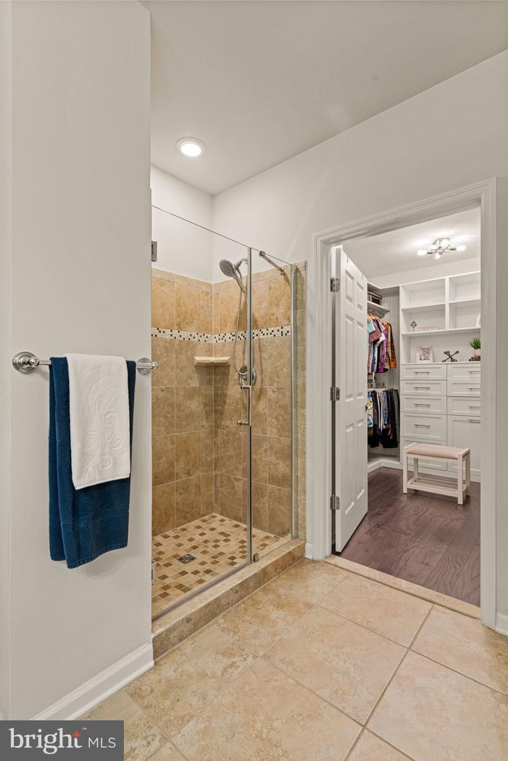 20505 LITTLE CREEK TER #207, ASHBURN, Virginia 20147, 2 Bedrooms Bedrooms, ,2 BathroomsBathrooms,Residential,For sale,20505 LITTLE CREEK TER #207,VALO2100910 MLS # VALO2100910