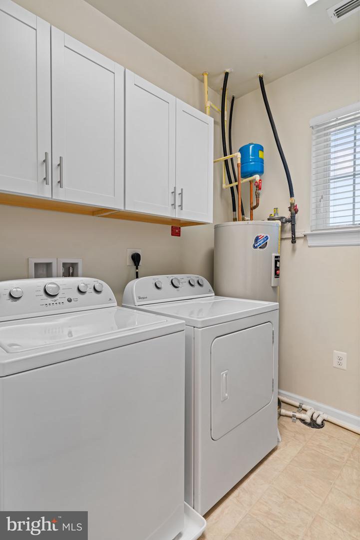 20505 LITTLE CREEK TER #207, ASHBURN, Virginia 20147, 2 Bedrooms Bedrooms, ,2 BathroomsBathrooms,Residential,For sale,20505 LITTLE CREEK TER #207,VALO2100910 MLS # VALO2100910