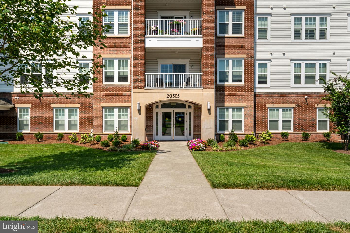 20505 LITTLE CREEK TER #207, ASHBURN, Virginia 20147, 2 Bedrooms Bedrooms, ,2 BathroomsBathrooms,Residential,For sale,20505 LITTLE CREEK TER #207,VALO2100910 MLS # VALO2100910