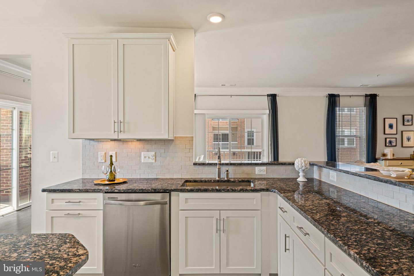 20505 LITTLE CREEK TER #207, ASHBURN, Virginia 20147, 2 Bedrooms Bedrooms, ,2 BathroomsBathrooms,Residential,For sale,20505 LITTLE CREEK TER #207,VALO2100910 MLS # VALO2100910