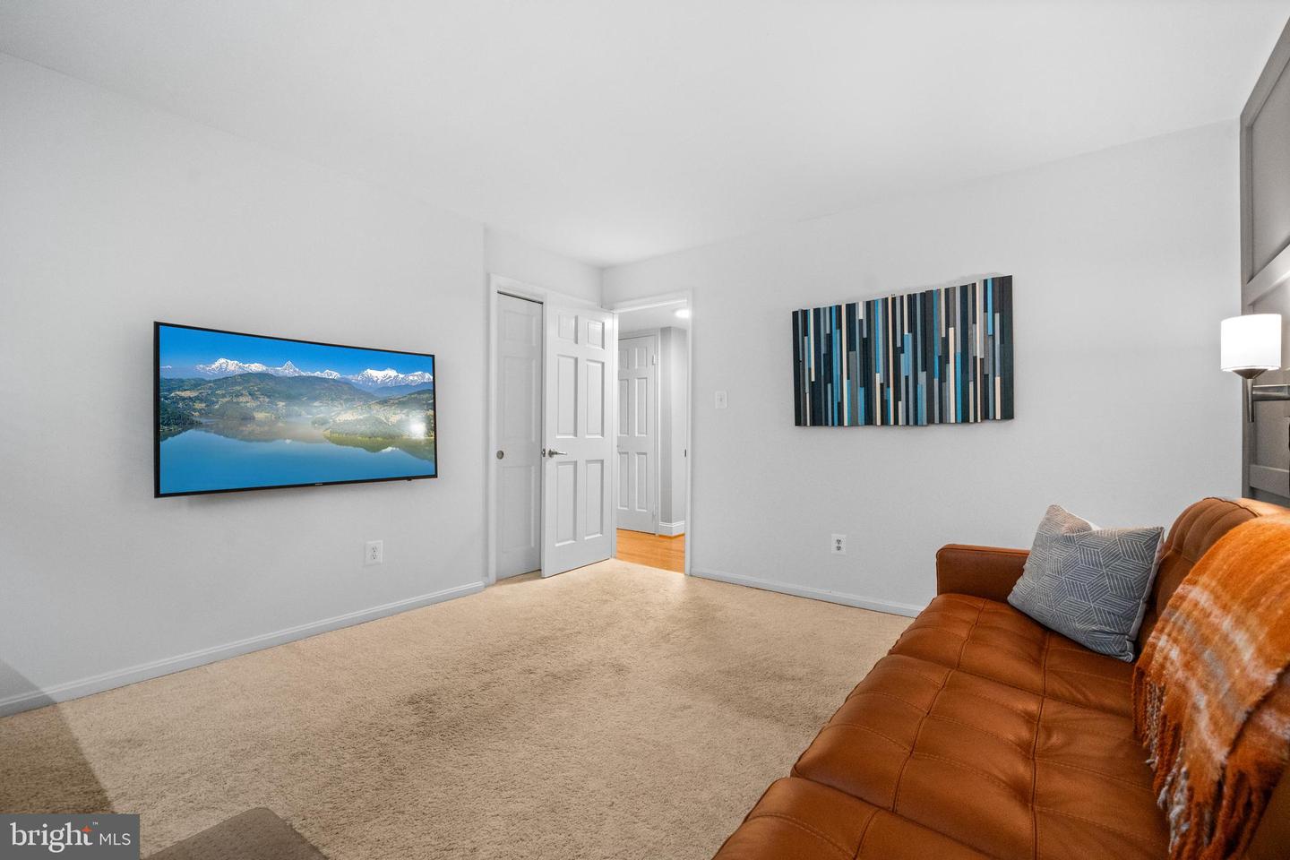 8800 LYNNHURST DR, FAIRFAX, Virginia 22031, 4 Bedrooms Bedrooms, ,3 BathroomsBathrooms,Residential,For sale,8800 LYNNHURST DR,VAFX2252782 MLS # VAFX2252782