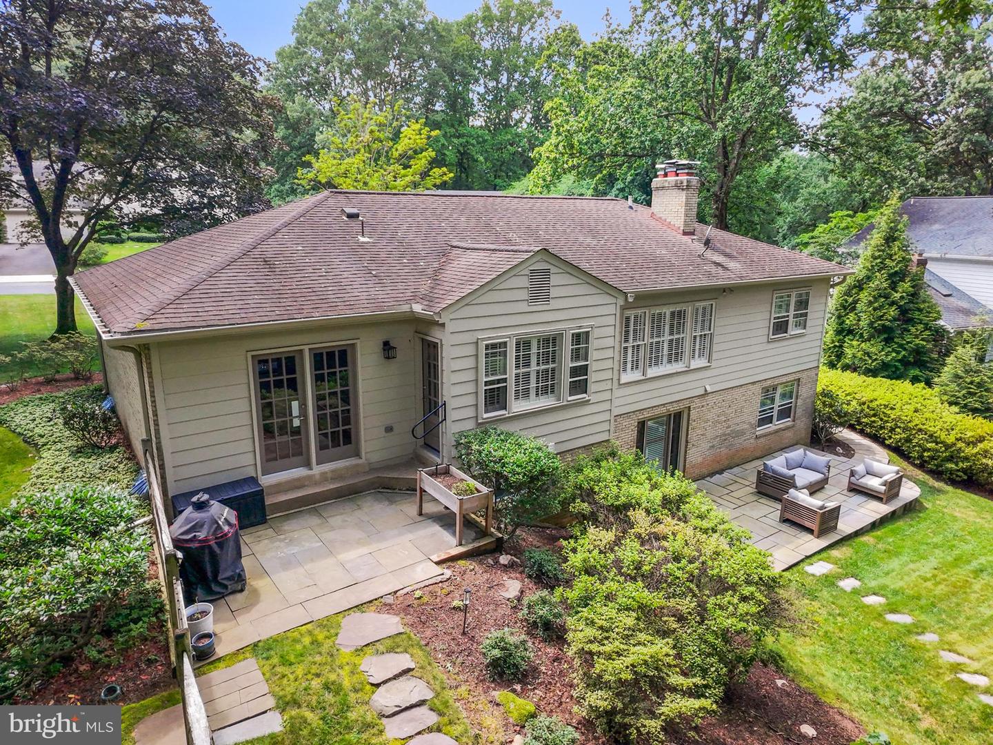 8800 LYNNHURST DR, FAIRFAX, Virginia 22031, 4 Bedrooms Bedrooms, ,3 BathroomsBathrooms,Residential,For sale,8800 LYNNHURST DR,VAFX2252782 MLS # VAFX2252782