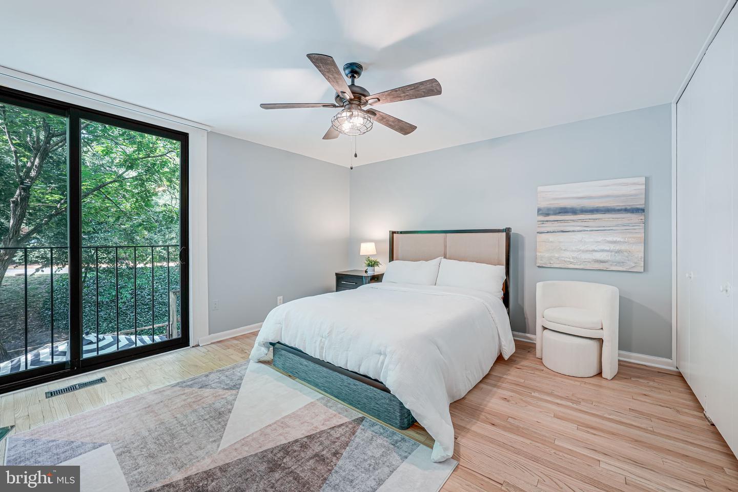 11467 WASHINGTON PLAZA W, RESTON, Virginia 20190, 3 Bedrooms Bedrooms, ,2 BathroomsBathrooms,Residential,For sale,11467 WASHINGTON PLAZA W,VAFX2252802 MLS # VAFX2252802