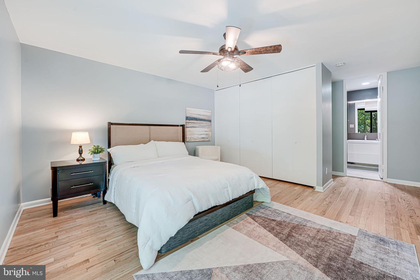 11467 WASHINGTON PLAZA W, RESTON, Virginia 20190, 3 Bedrooms Bedrooms, ,2 BathroomsBathrooms,Residential,For sale,11467 WASHINGTON PLAZA W,VAFX2252802 MLS # VAFX2252802