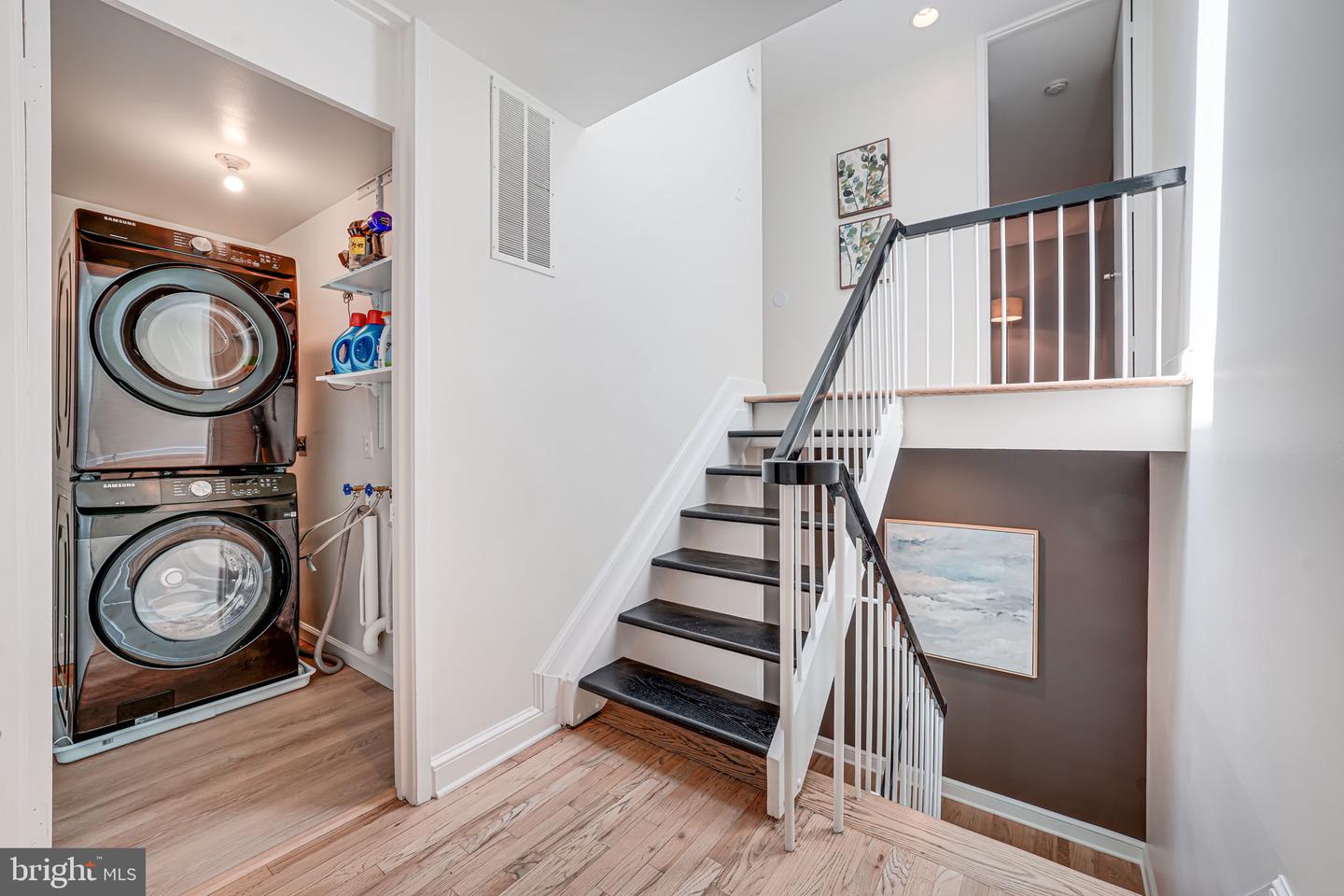 11467 WASHINGTON PLAZA W, RESTON, Virginia 20190, 3 Bedrooms Bedrooms, ,2 BathroomsBathrooms,Residential,For sale,11467 WASHINGTON PLAZA W,VAFX2252802 MLS # VAFX2252802
