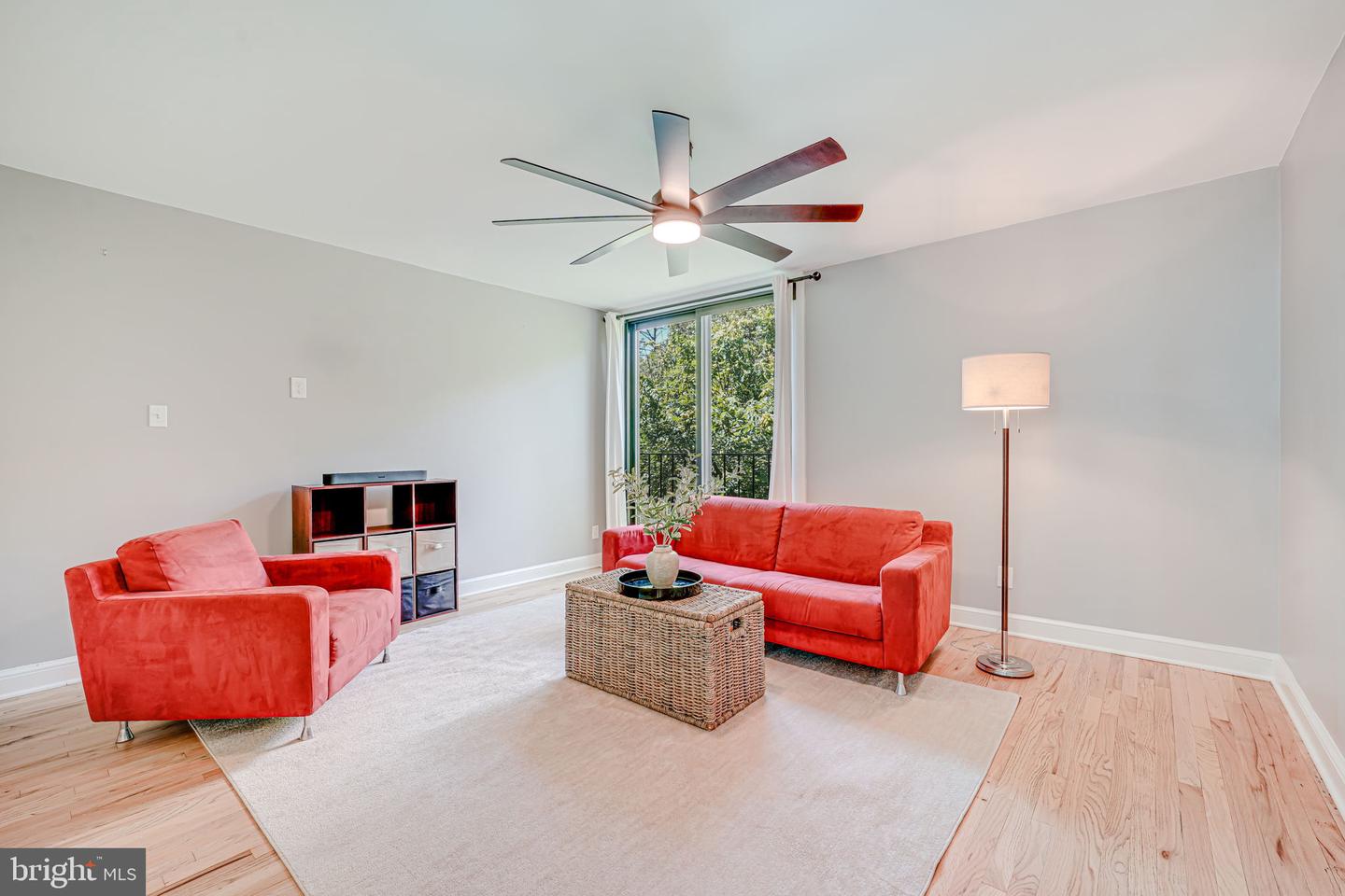 11467 WASHINGTON PLAZA W, RESTON, Virginia 20190, 3 Bedrooms Bedrooms, ,2 BathroomsBathrooms,Residential,For sale,11467 WASHINGTON PLAZA W,VAFX2252802 MLS # VAFX2252802