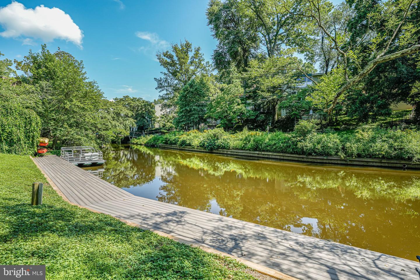 11467 WASHINGTON PLAZA W, RESTON, Virginia 20190, 3 Bedrooms Bedrooms, ,2 BathroomsBathrooms,Residential,For sale,11467 WASHINGTON PLAZA W,VAFX2252802 MLS # VAFX2252802