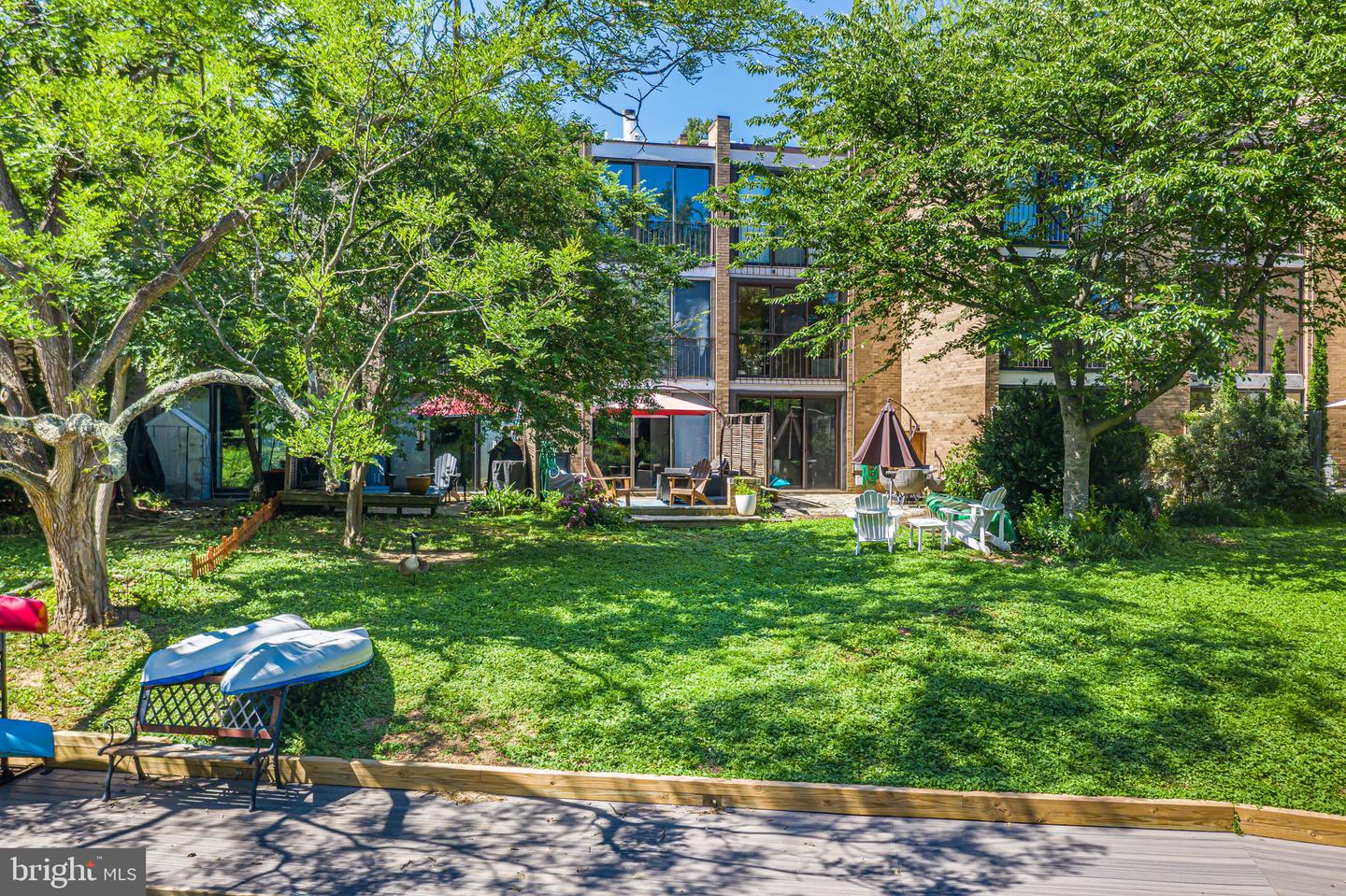 11467 WASHINGTON PLAZA W, RESTON, Virginia 20190, 3 Bedrooms Bedrooms, ,2 BathroomsBathrooms,Residential,For sale,11467 WASHINGTON PLAZA W,VAFX2252802 MLS # VAFX2252802