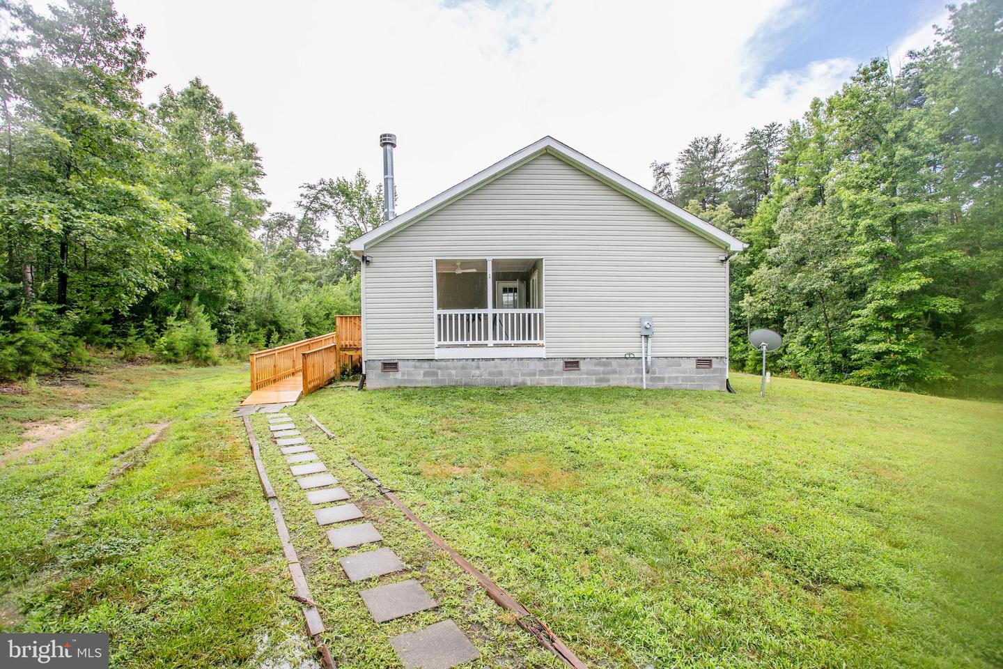 13258 MIDWAY RD, KING GEORGE, Virginia 22485, 5 Bedrooms Bedrooms, ,2 BathroomsBathrooms,Residential,For sale,13258 MIDWAY RD,VAKG2006666 MLS # VAKG2006666