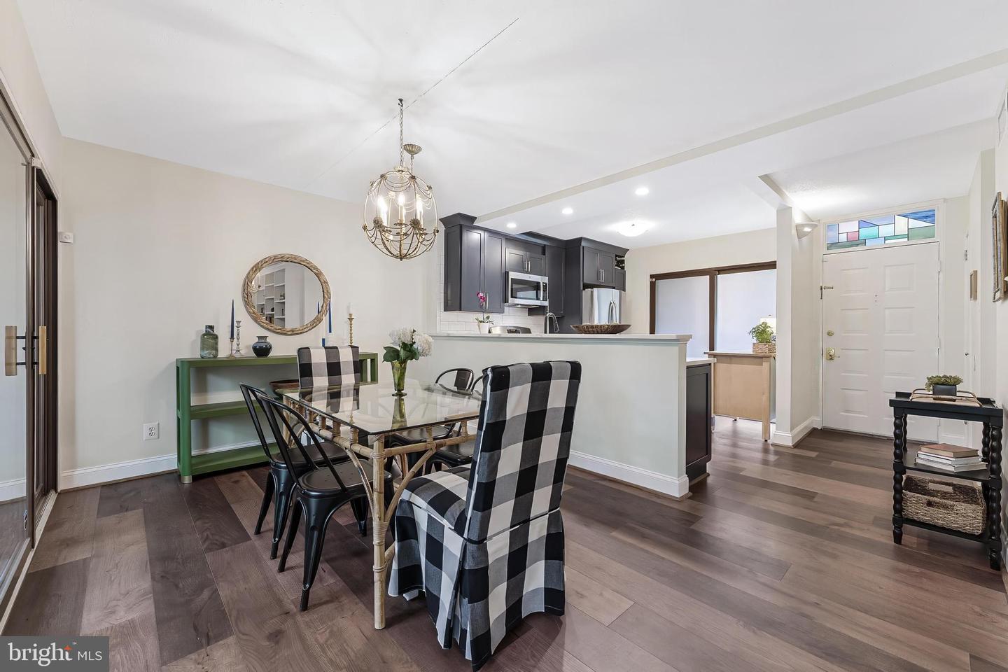 1568 MOORINGS DR #11B, RESTON, Virginia 20190, 2 Bedrooms Bedrooms, ,1 BathroomBathrooms,Residential,For sale,1568 MOORINGS DR #11B,VAFX2252824 MLS # VAFX2252824