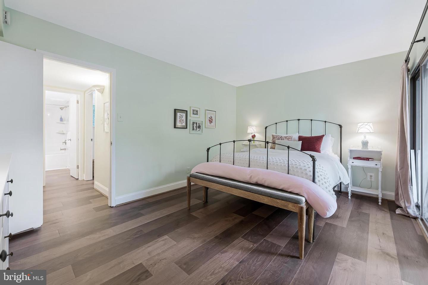 1568 MOORINGS DR #11B, RESTON, Virginia 20190, 2 Bedrooms Bedrooms, ,1 BathroomBathrooms,Residential,For sale,1568 MOORINGS DR #11B,VAFX2252824 MLS # VAFX2252824