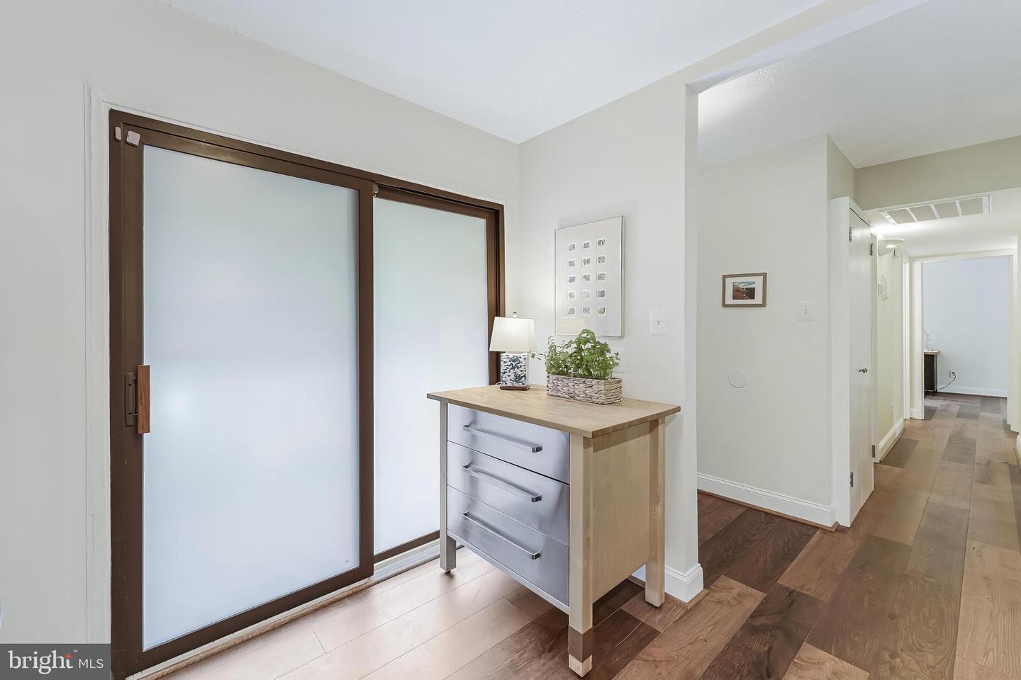 1568 MOORINGS DR #11B, RESTON, Virginia 20190, 2 Bedrooms Bedrooms, ,1 BathroomBathrooms,Residential,For sale,1568 MOORINGS DR #11B,VAFX2252824 MLS # VAFX2252824
