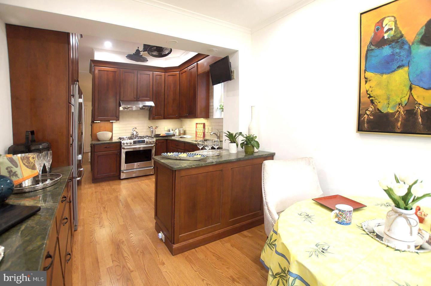241 12TH ST SE, WASHINGTON, District Of Columbia 20003, 3 Bedrooms Bedrooms, ,2 BathroomsBathrooms,Residential,For sale,241 12TH ST SE,DCDC2208618 MLS # DCDC2208618