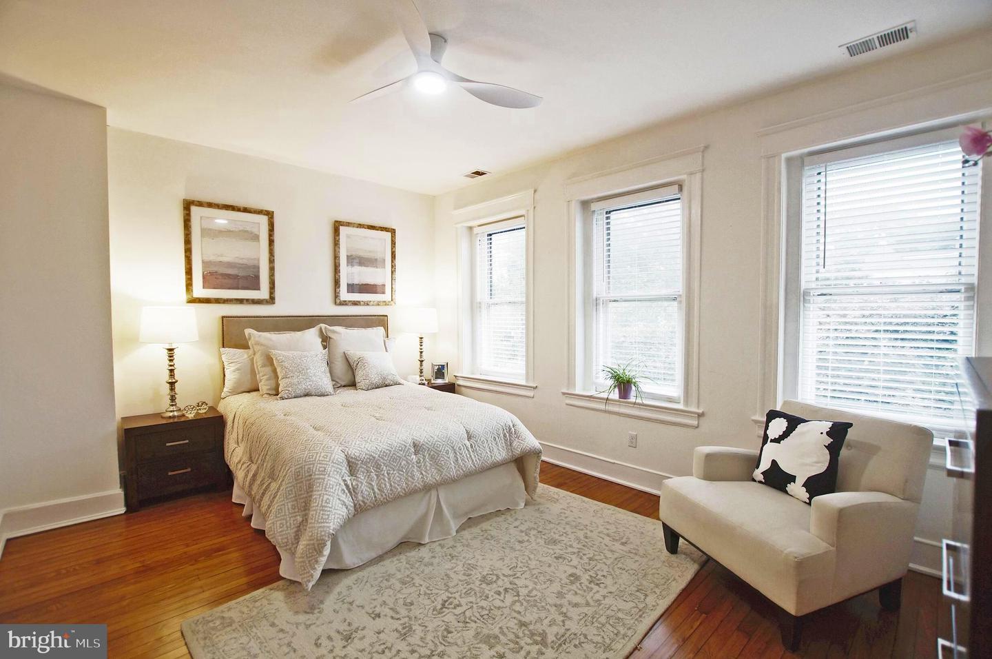 241 12TH ST SE, WASHINGTON, District Of Columbia 20003, 3 Bedrooms Bedrooms, ,2 BathroomsBathrooms,Residential,For sale,241 12TH ST SE,DCDC2208618 MLS # DCDC2208618