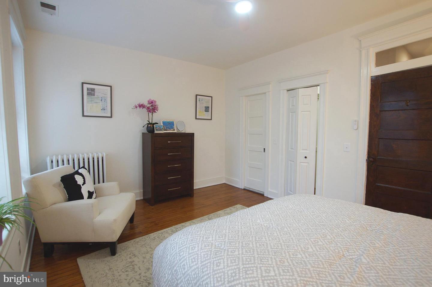241 12TH ST SE, WASHINGTON, District Of Columbia 20003, 3 Bedrooms Bedrooms, ,2 BathroomsBathrooms,Residential,For sale,241 12TH ST SE,DCDC2208618 MLS # DCDC2208618