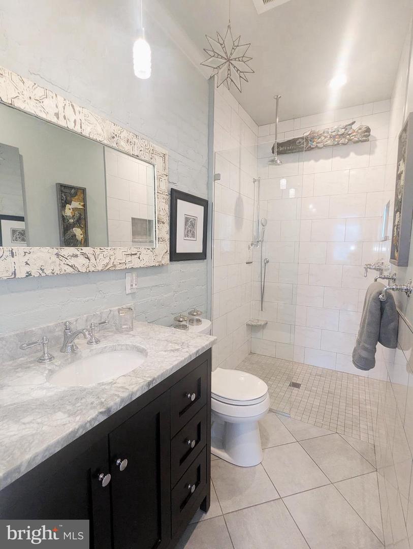 241 12TH ST SE, WASHINGTON, District Of Columbia 20003, 3 Bedrooms Bedrooms, ,2 BathroomsBathrooms,Residential,For sale,241 12TH ST SE,DCDC2208618 MLS # DCDC2208618