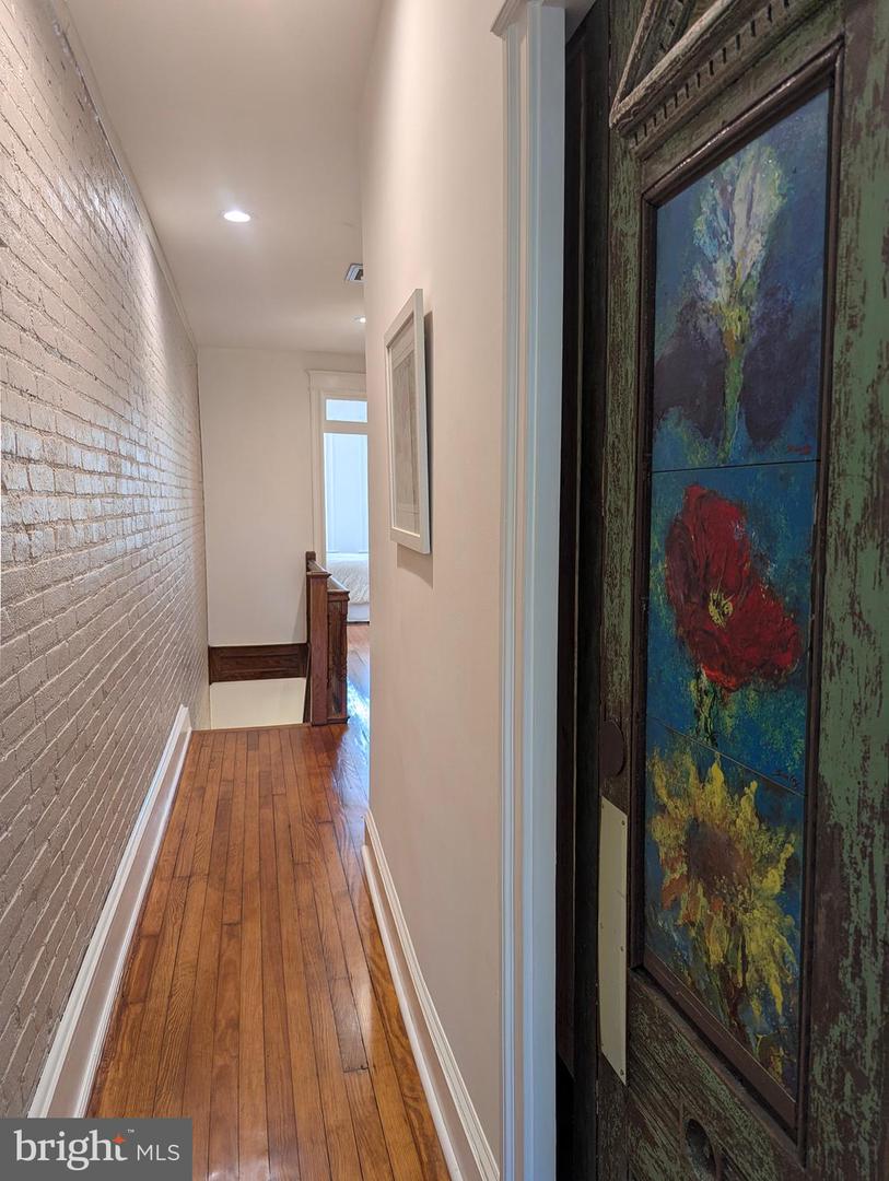 241 12TH ST SE, WASHINGTON, District Of Columbia 20003, 3 Bedrooms Bedrooms, ,2 BathroomsBathrooms,Residential,For sale,241 12TH ST SE,DCDC2208618 MLS # DCDC2208618