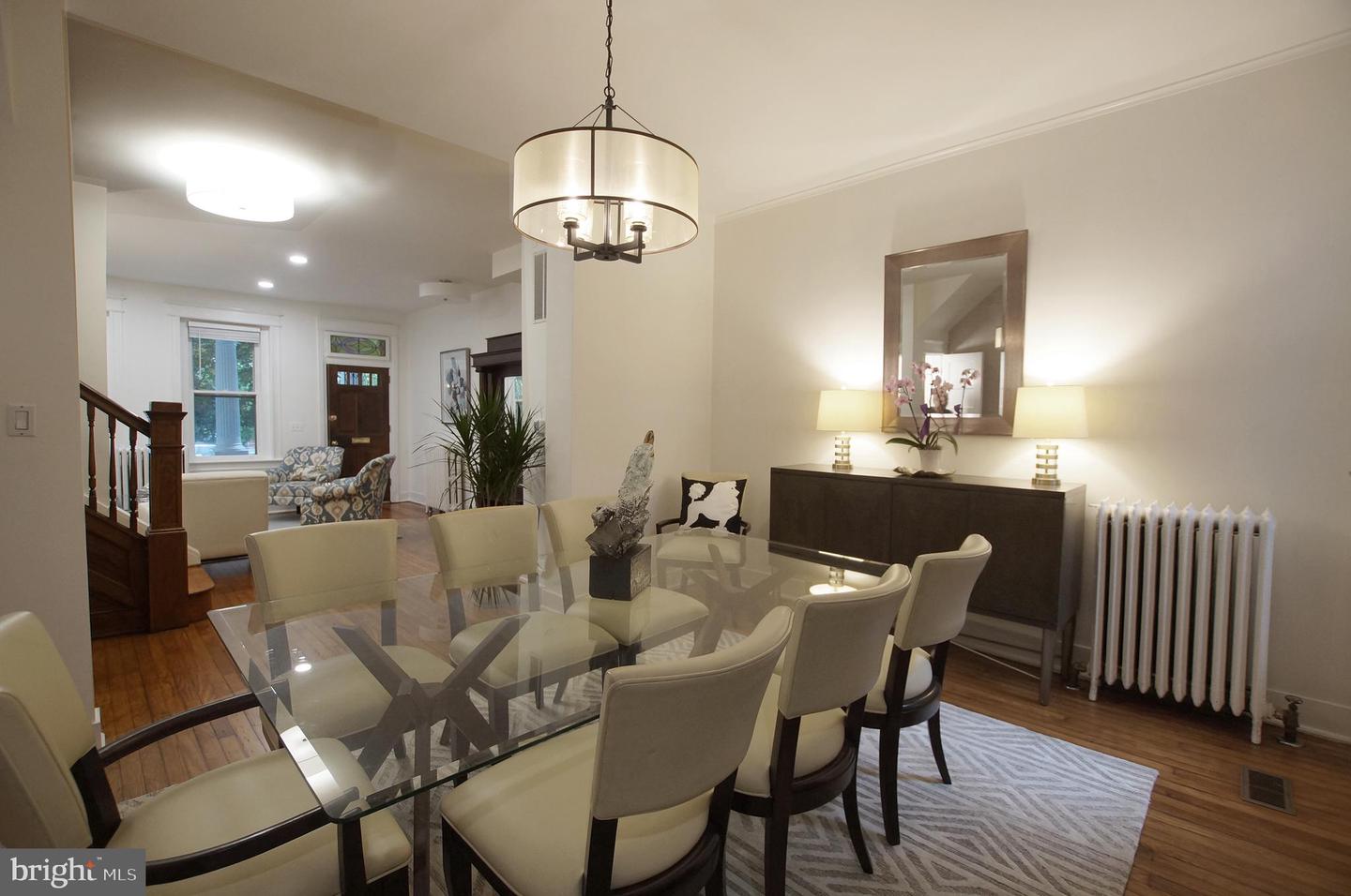241 12TH ST SE, WASHINGTON, District Of Columbia 20003, 3 Bedrooms Bedrooms, ,2 BathroomsBathrooms,Residential,For sale,241 12TH ST SE,DCDC2208618 MLS # DCDC2208618