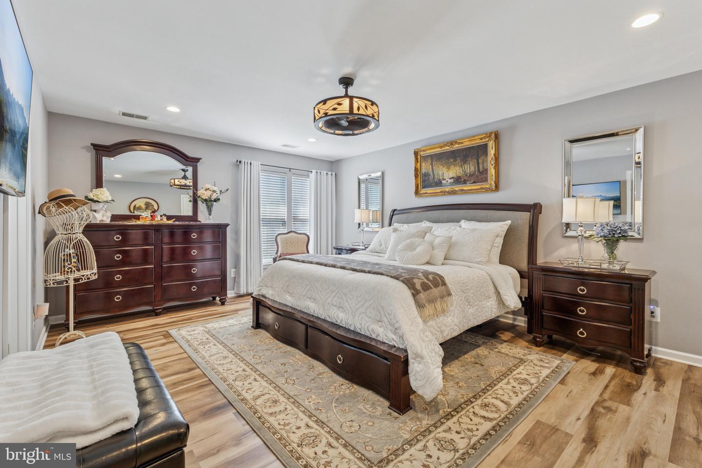 2701 MYRTLEWOOD DR, DUMFRIES, Virginia 22026, 5 Bedrooms Bedrooms, ,3 BathroomsBathrooms,Residential,For sale,2701 MYRTLEWOOD DR,VAPW2098414 MLS # VAPW2098414