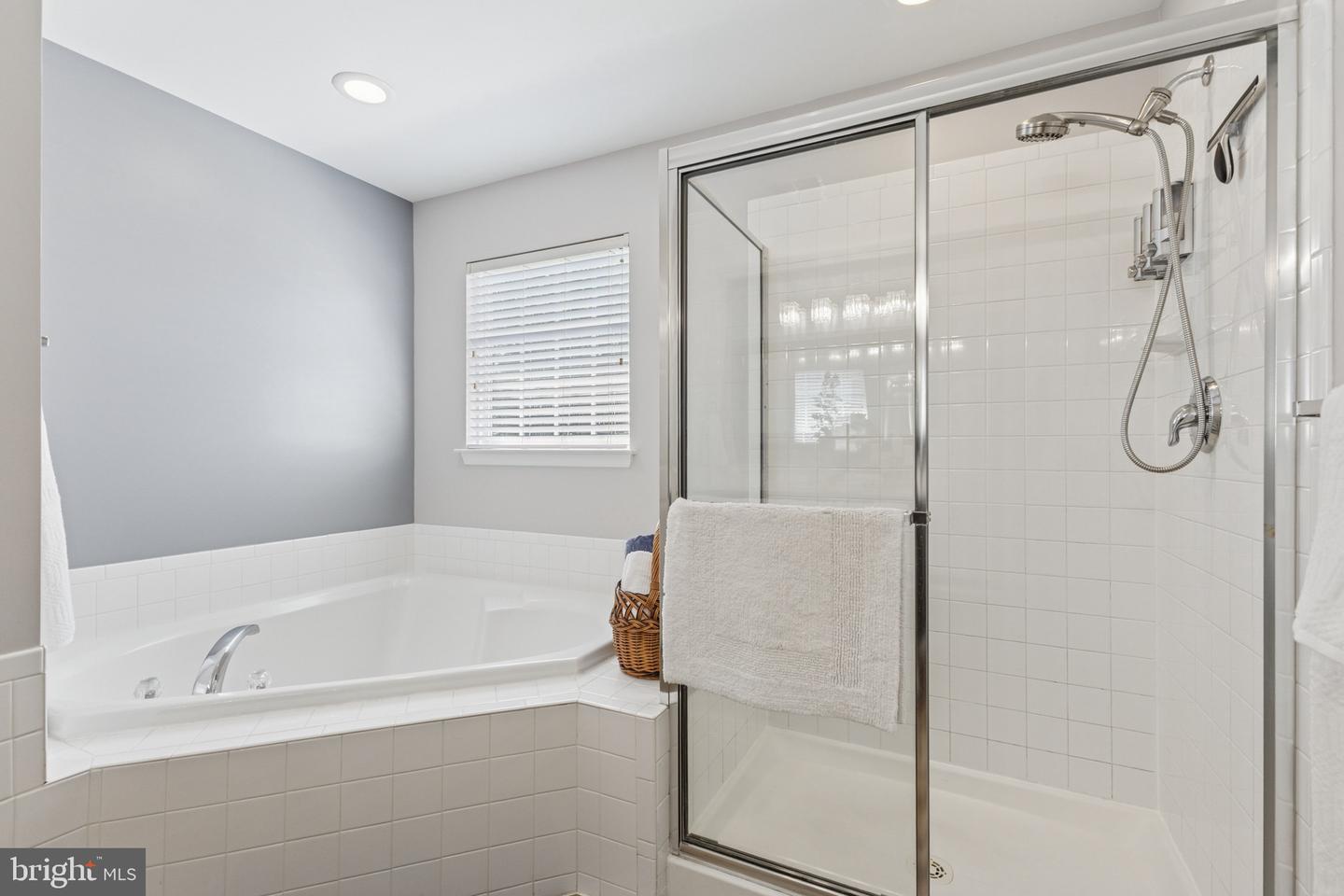2701 MYRTLEWOOD DR, DUMFRIES, Virginia 22026, 5 Bedrooms Bedrooms, ,3 BathroomsBathrooms,Residential,For sale,2701 MYRTLEWOOD DR,VAPW2098414 MLS # VAPW2098414