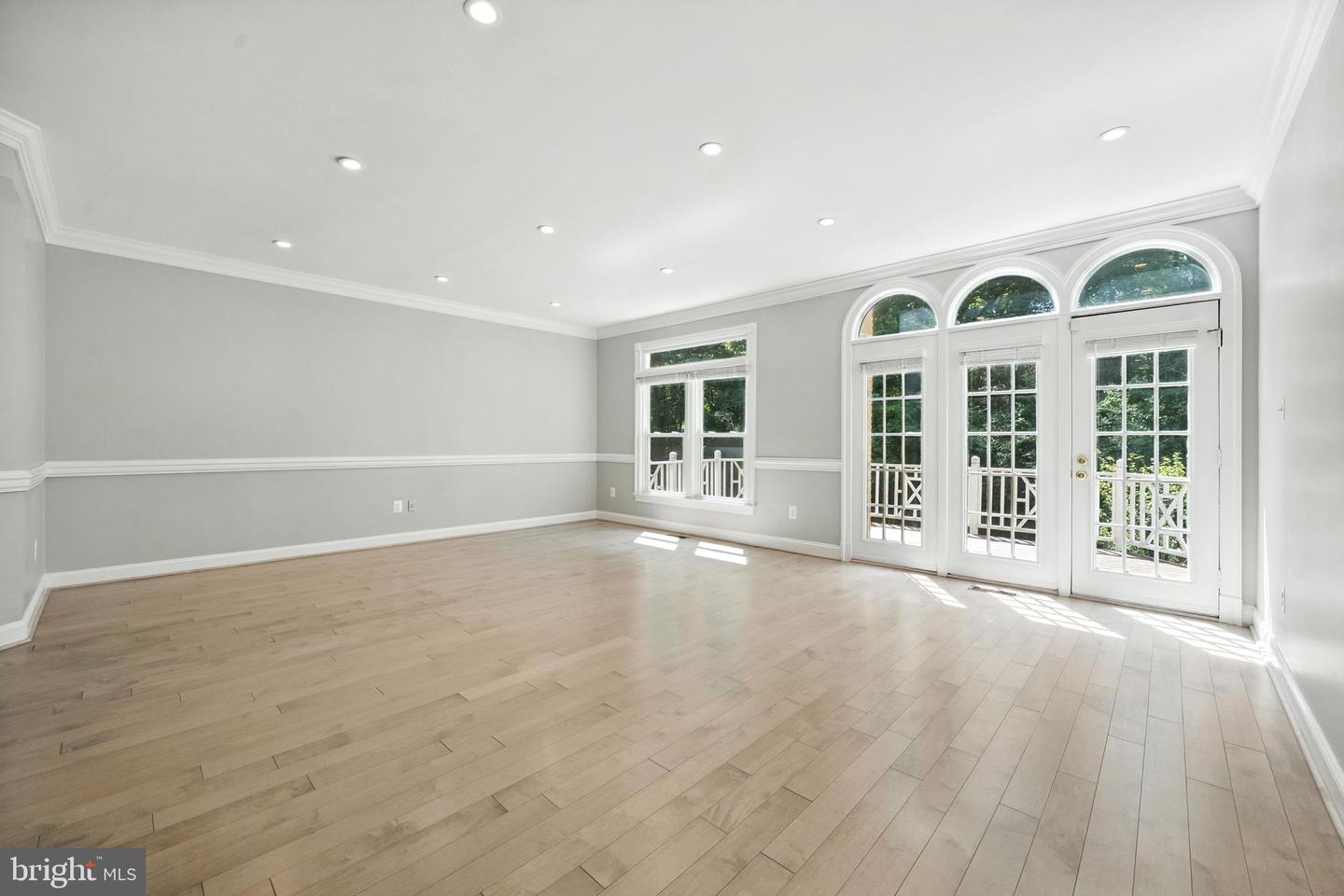 2157 WOLFTRAP CT, VIENNA, Virginia 22182, 3 Bedrooms Bedrooms, ,3 BathroomsBathrooms,Residential,For sale,2157 WOLFTRAP CT,VAFX2252976 MLS # VAFX2252976