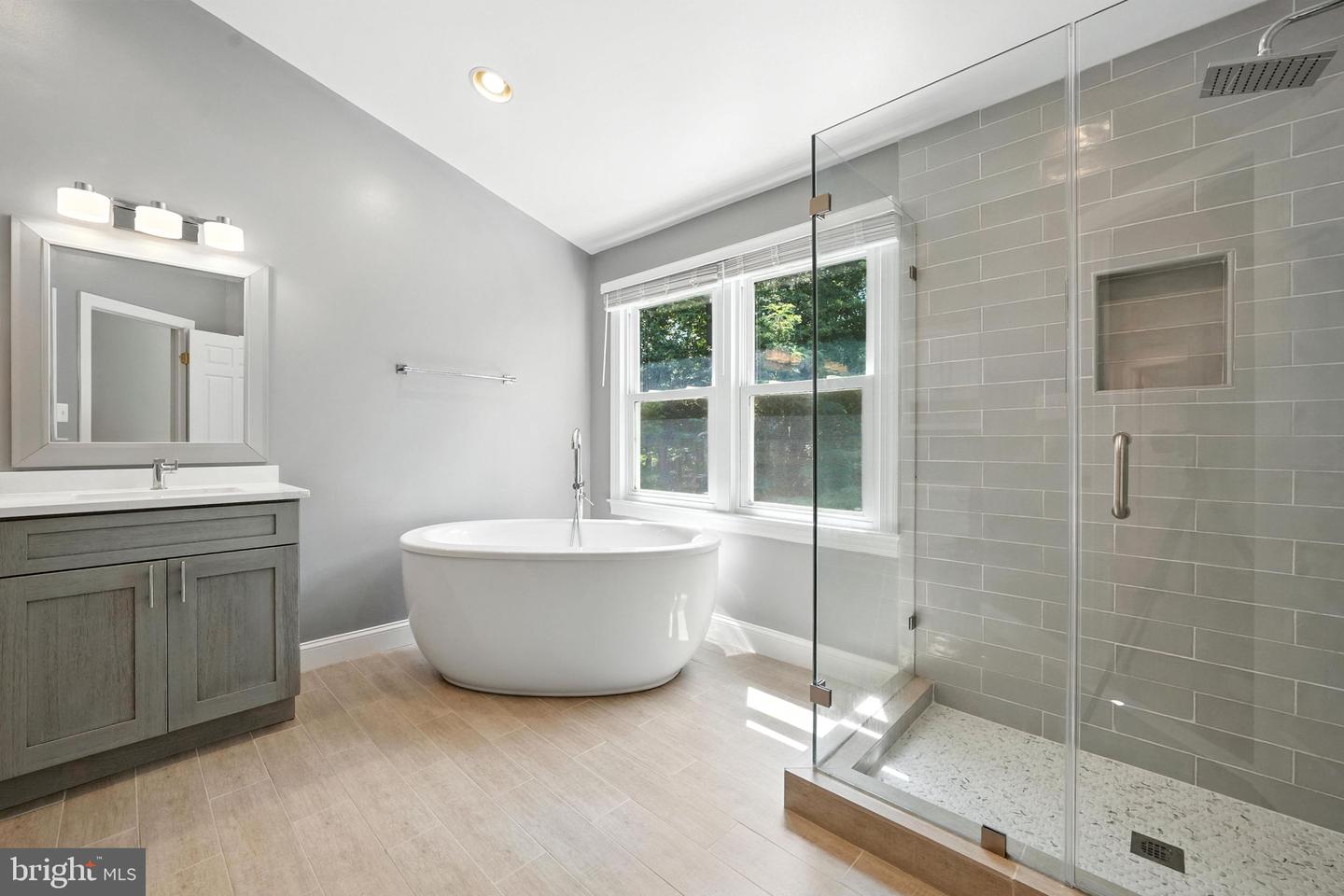 2157 WOLFTRAP CT, VIENNA, Virginia 22182, 3 Bedrooms Bedrooms, ,3 BathroomsBathrooms,Residential,For sale,2157 WOLFTRAP CT,VAFX2252976 MLS # VAFX2252976
