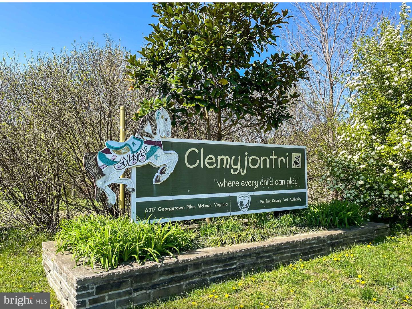 2157 WOLFTRAP CT, VIENNA, Virginia 22182, 3 Bedrooms Bedrooms, ,3 BathroomsBathrooms,Residential,For sale,2157 WOLFTRAP CT,VAFX2252976 MLS # VAFX2252976