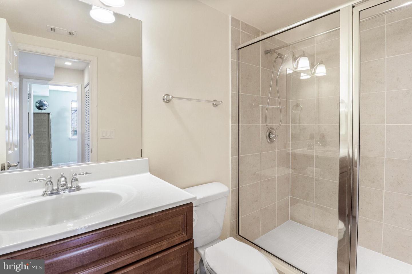 4195 S FOUR MILE RUN DR #203, ARLINGTON, Virginia 22204, 2 Bedrooms Bedrooms, ,2 BathroomsBathrooms,Residential,For sale,4195 S FOUR MILE RUN DR #203,VAAR2060102 MLS # VAAR2060102