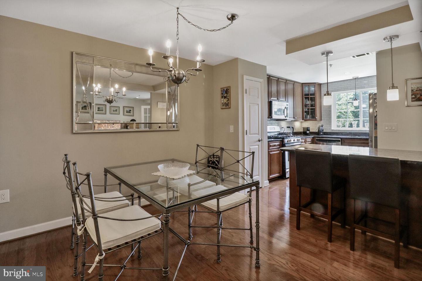 4195 S FOUR MILE RUN DR #203, ARLINGTON, Virginia 22204, 2 Bedrooms Bedrooms, ,2 BathroomsBathrooms,Residential,For sale,4195 S FOUR MILE RUN DR #203,VAAR2060102 MLS # VAAR2060102