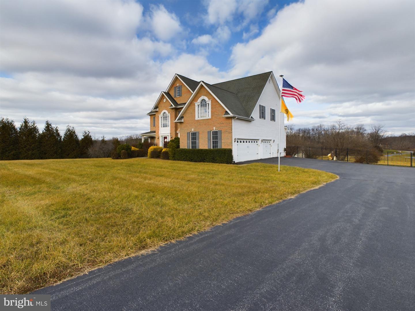 1781 BRUCETOWN RD, CLEAR BROOK, Virginia 22624, 4 Bedrooms Bedrooms, ,3 BathroomsBathrooms,Residential,For sale,1781 BRUCETOWN RD,VAFV2035220 MLS # VAFV2035220