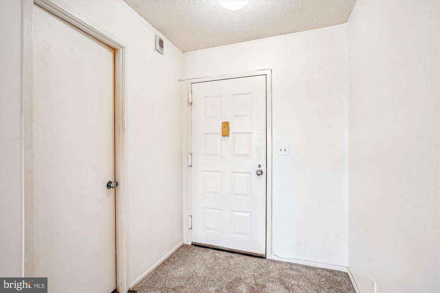 8380 GREENSBORO DR #923, MCLEAN, Virginia 22102, 1 Bedroom Bedrooms, ,1 BathroomBathrooms,Residential,For sale,8380 GREENSBORO DR #923,VAFX2252998 MLS # VAFX2252998