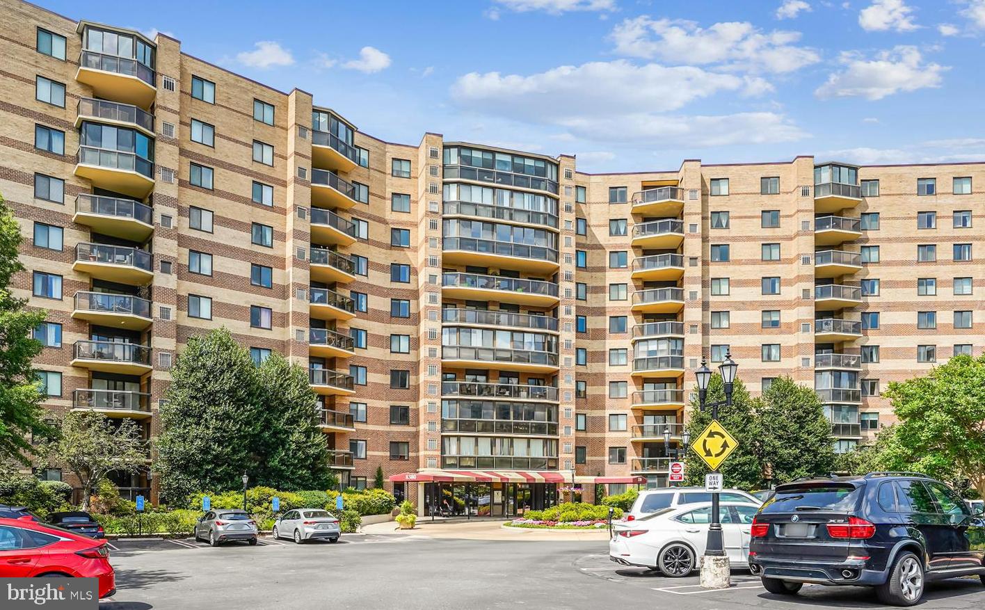 8380 GREENSBORO DR #923, MCLEAN, Virginia 22102, 1 Bedroom Bedrooms, ,1 BathroomBathrooms,Residential,For sale,8380 GREENSBORO DR #923,VAFX2252998 MLS # VAFX2252998