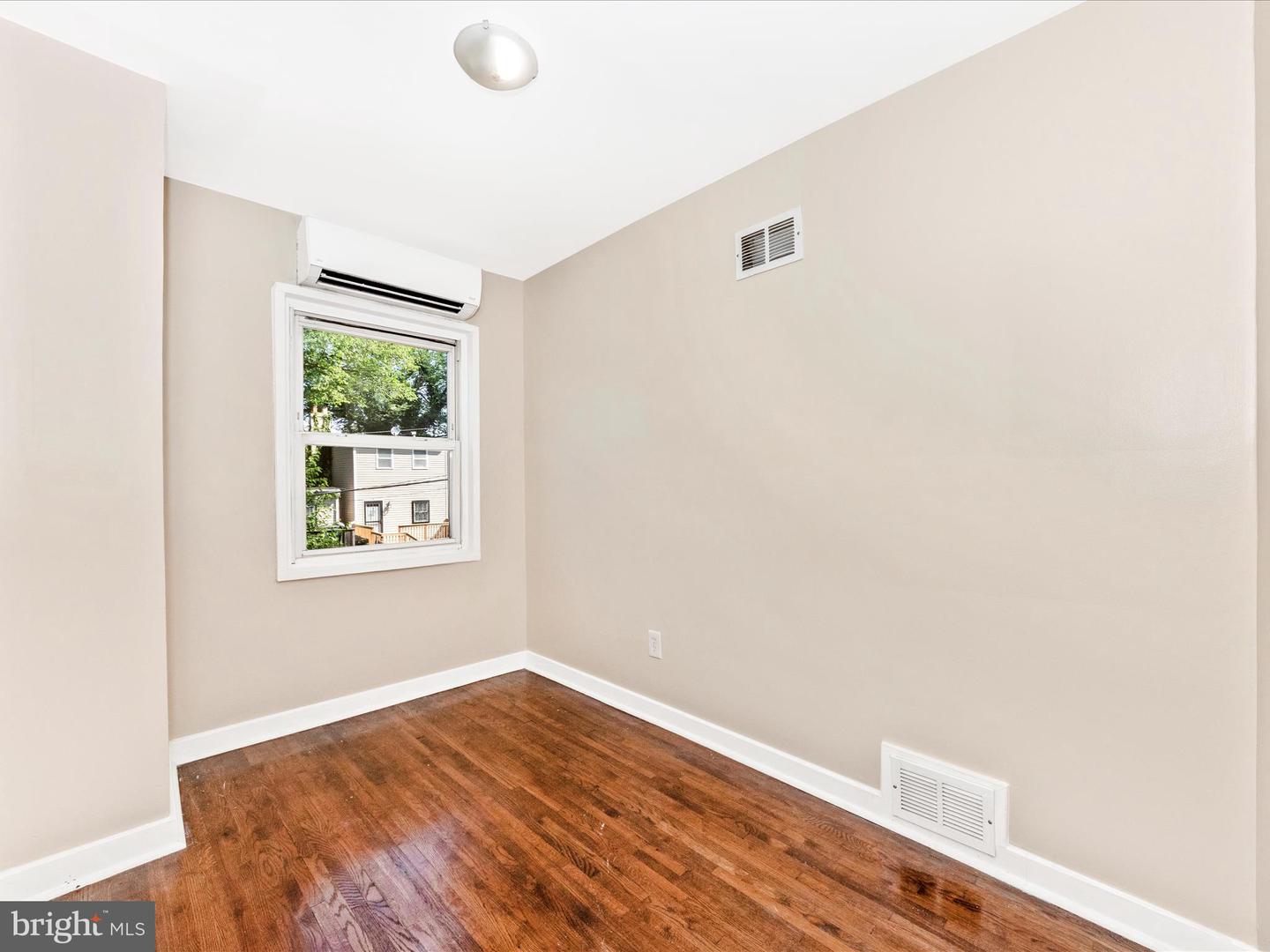 2014 SAVANNAH PL SE, WASHINGTON, District Of Columbia 20020, 4 Bedrooms Bedrooms, ,2 BathroomsBathrooms,Residential,For sale,2014 SAVANNAH PL SE,DCDC2208798 MLS # DCDC2208798
