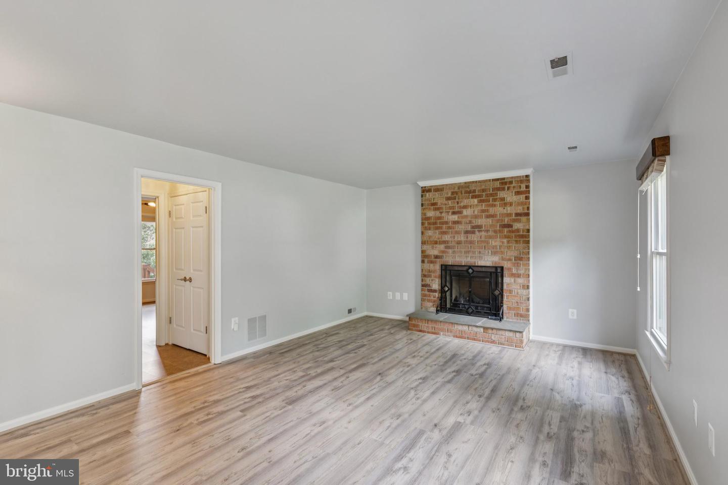 5306 JERELL CT, BURKE, Virginia 22015, 5 Bedrooms Bedrooms, ,4 BathroomsBathrooms,Residential,For sale,5306 JERELL CT,VAFX2253134 MLS # VAFX2253134
