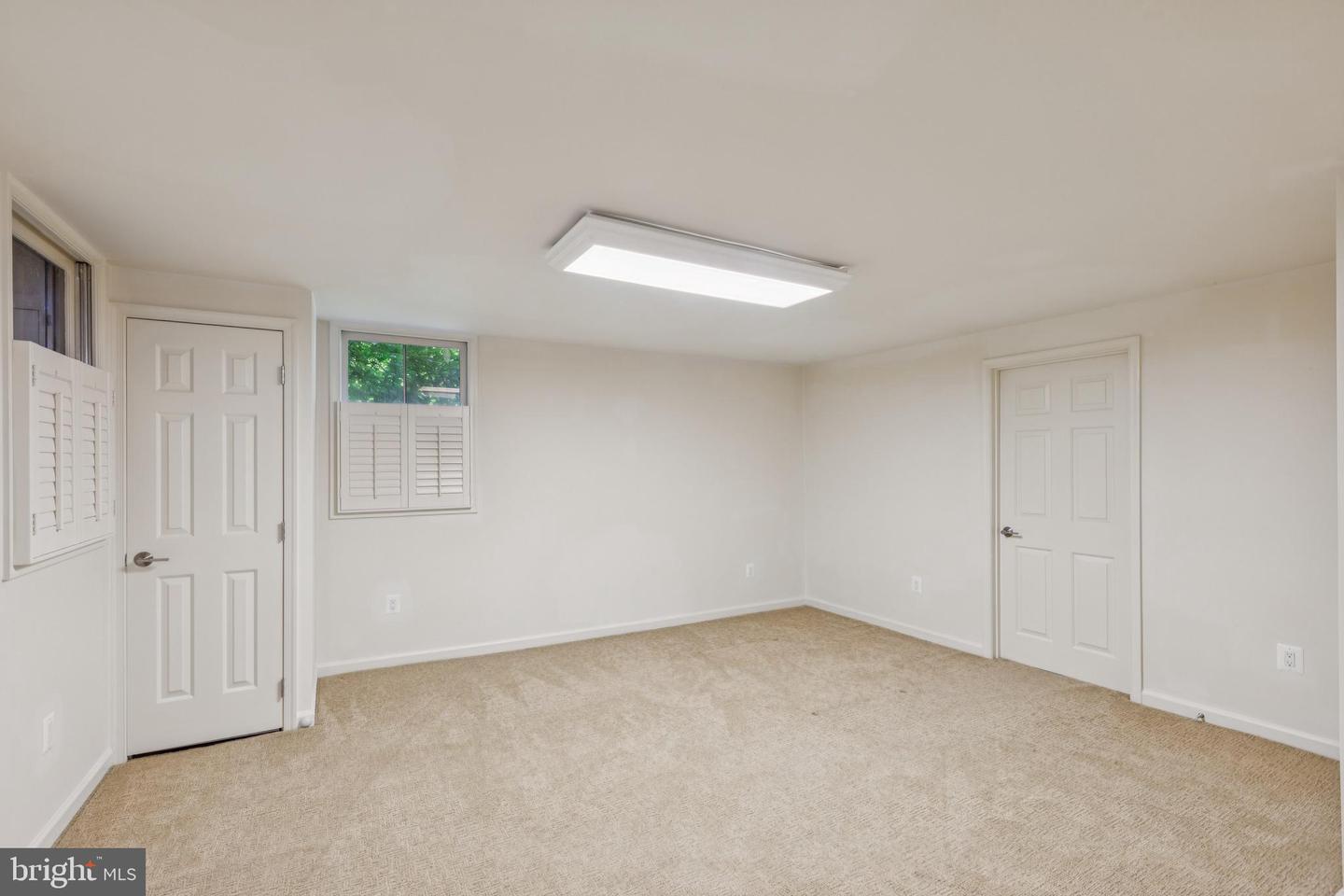 5306 JERELL CT, BURKE, Virginia 22015, 5 Bedrooms Bedrooms, ,4 BathroomsBathrooms,Residential,For sale,5306 JERELL CT,VAFX2253134 MLS # VAFX2253134