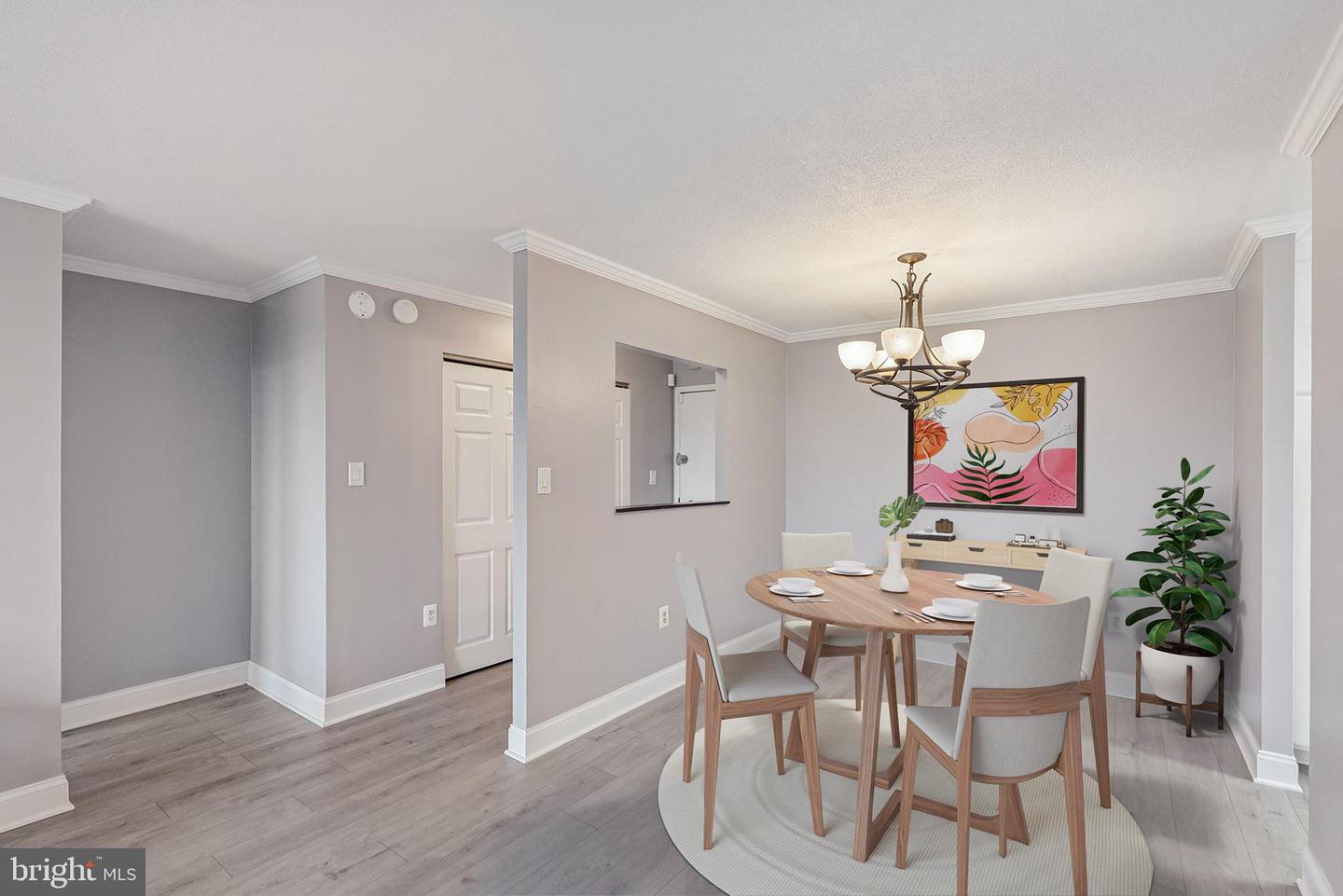 4600 S FOUR MILE RUN DR #718, ARLINGTON, Virginia 22204, 2 Bedrooms Bedrooms, ,2 BathroomsBathrooms,Residential,For sale,4600 S FOUR MILE RUN DR #718,VAAR2060144 MLS # VAAR2060144